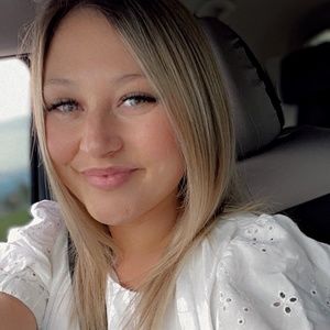 Meet your Posher, Claire